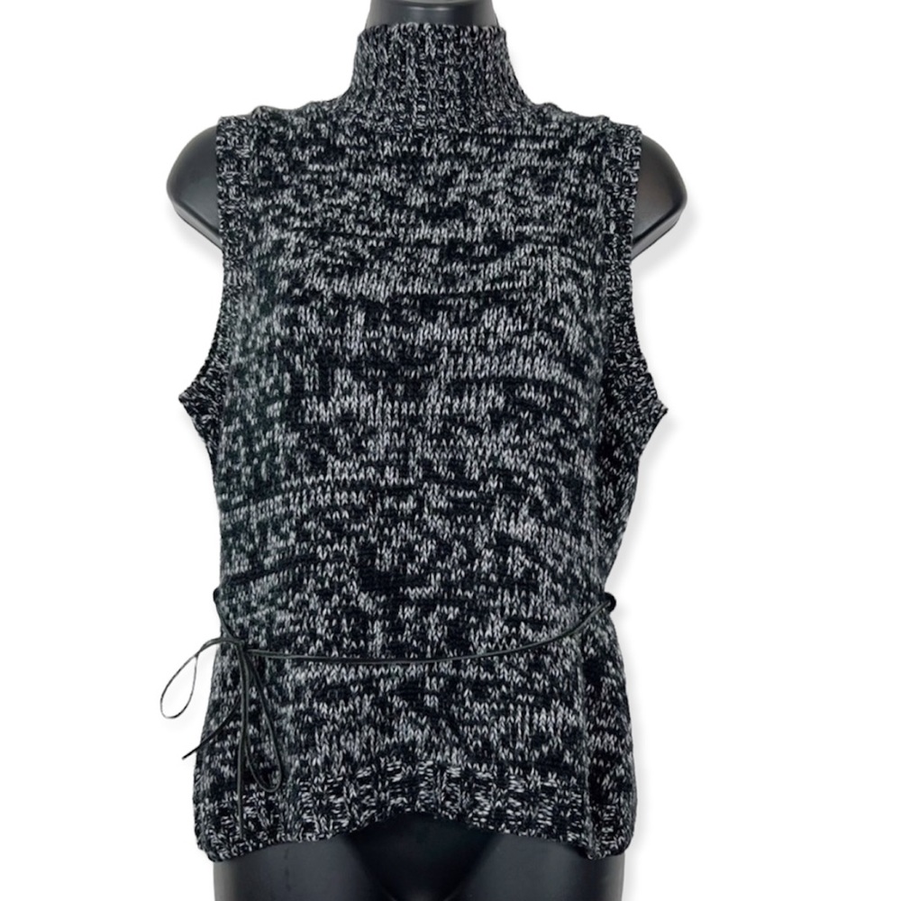 3/$15 Rave Black & White Vintage 90s Knit Turtleneck Sweater Vest Size Large